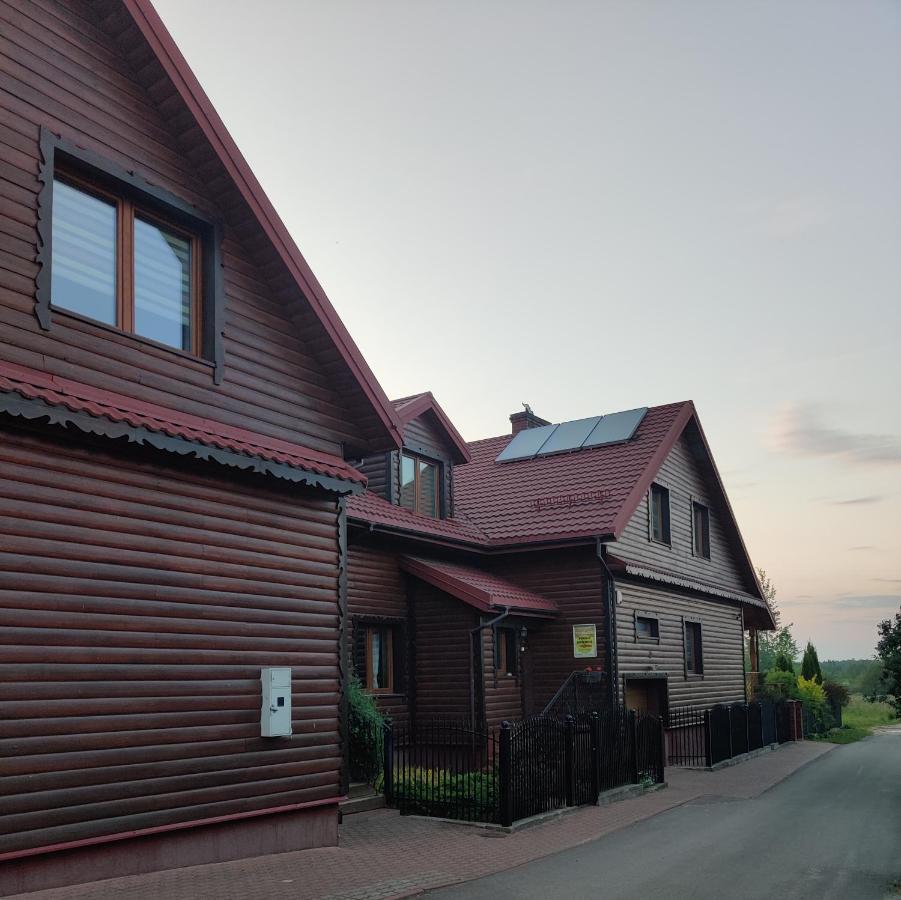 Gasthaus Cztery Pory Roku Białowieża Exterior foto