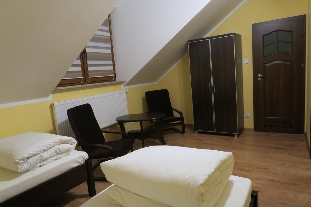 Gasthaus Cztery Pory Roku Białowieża Zimmer foto